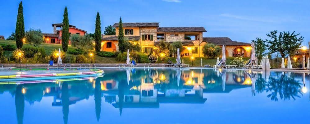 Pian Dei Mucini Resort Il Borgo Масса-Мариттима Экстерьер фото