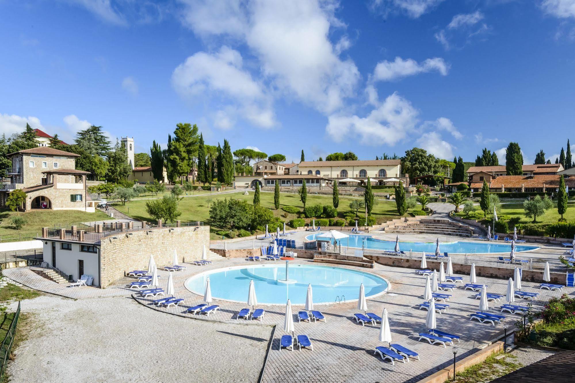 Pian Dei Mucini Resort Il Borgo Масса-Мариттима Экстерьер фото